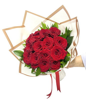 15 Red Roses Bouquet