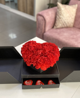 Heart-Shaped Carnations in an Openable Box